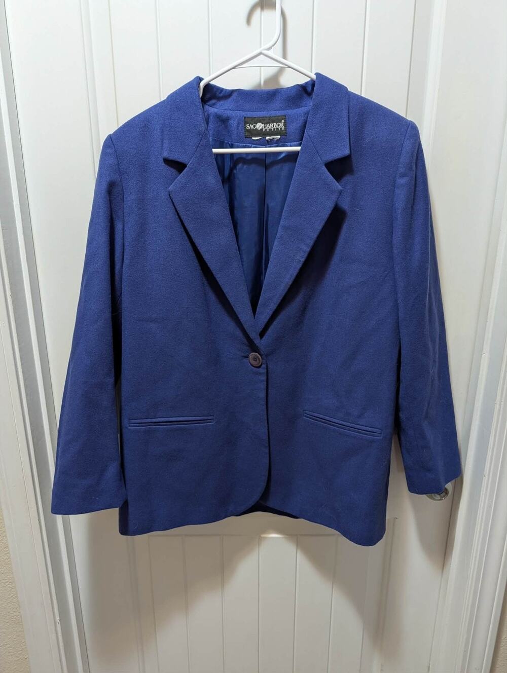 Vintage Sag Harbor Women's 12P Long Sleeve Front Button Wool Blue Blazer Jacket